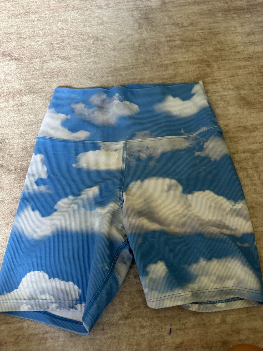 Beach riot cloud shorts size medium - Picture 2 of 3